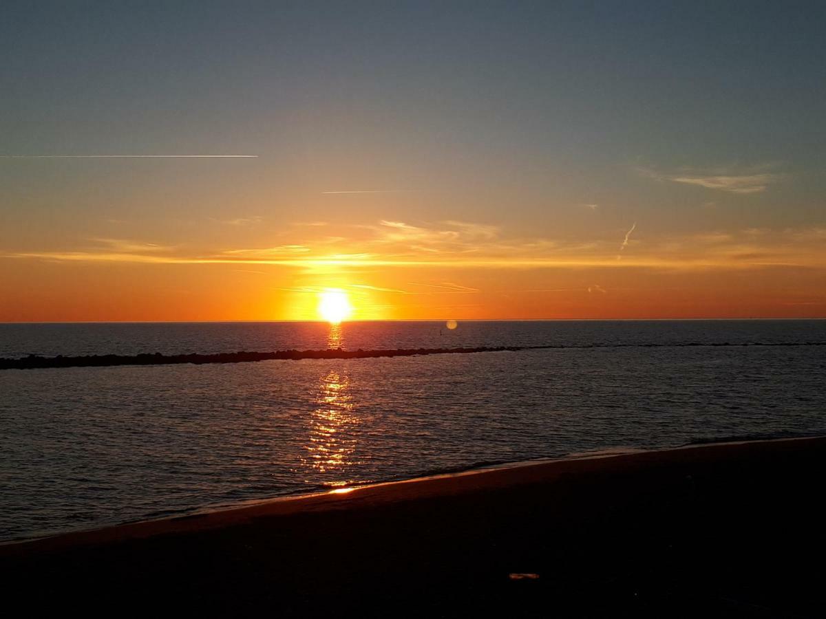 Attico Sul Mediterraneo Lido di Ostia Eksteriør bilde